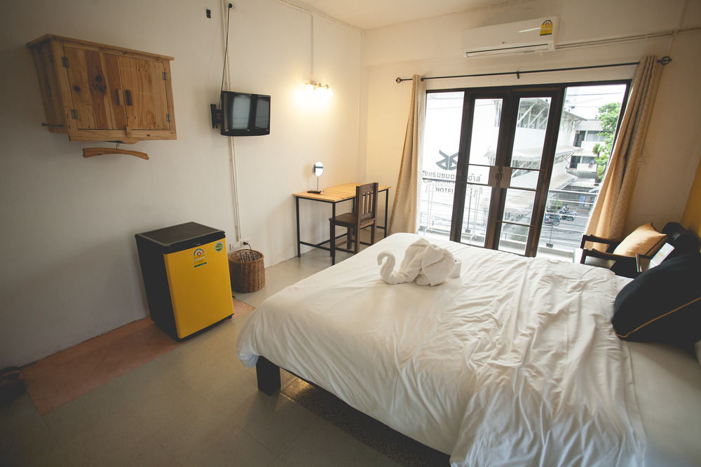 Isleep Guesthouse Chiang Mai Zewnętrze zdjęcie
